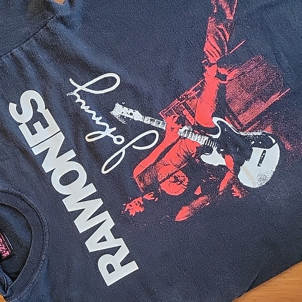 Ramones Johnny signature band T-shirt, black, men's large